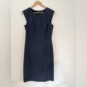 The limited collection, women’s dress, size 6